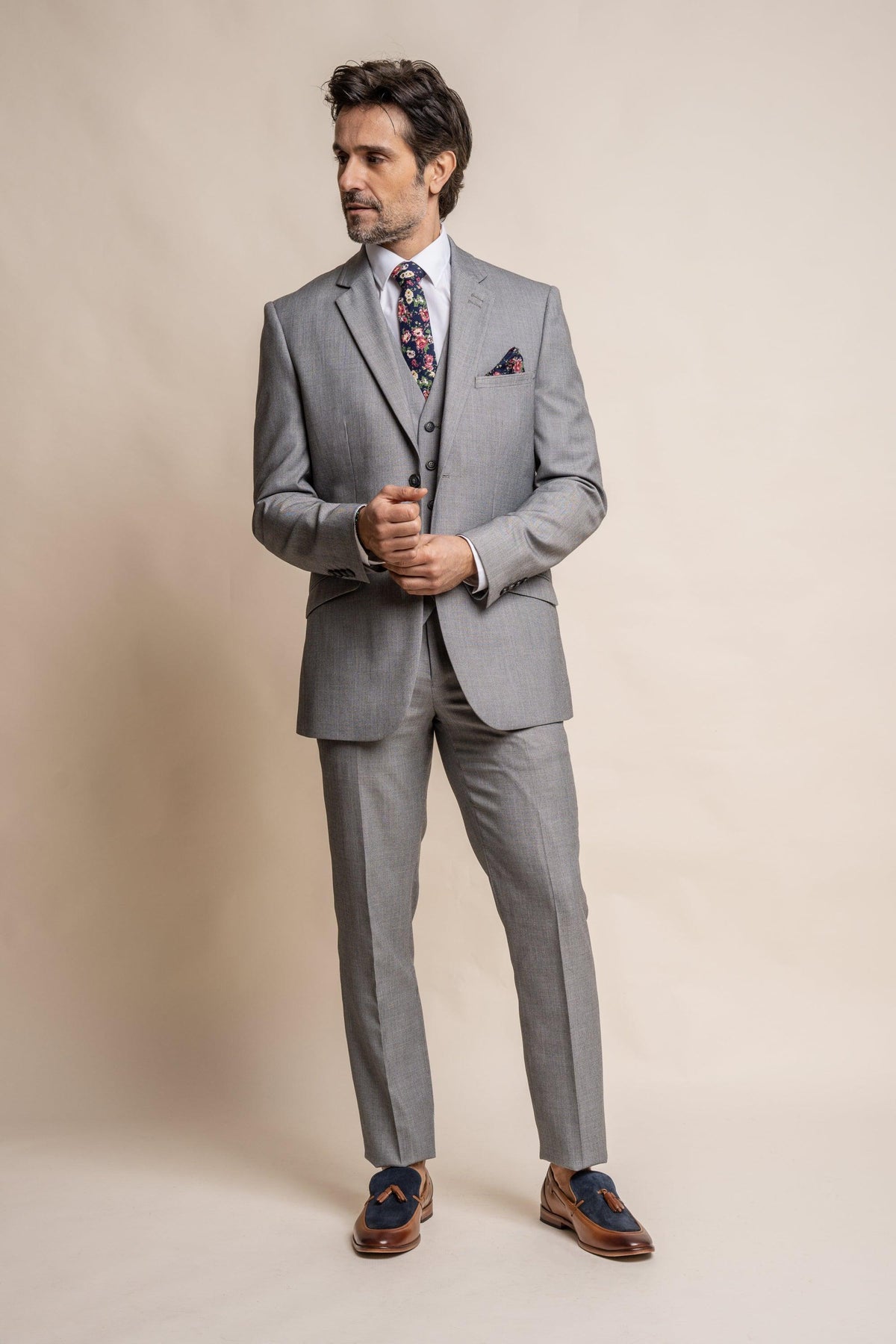 House of Cavani Reegan - Grey Slim Fit Regular Three Piece Suit