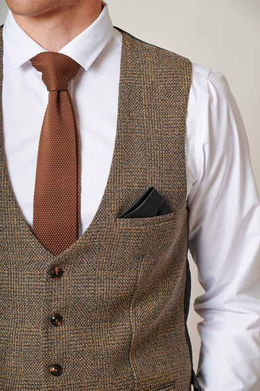 Marc Darcy Kris - Tan Tweed Three Piece Suit