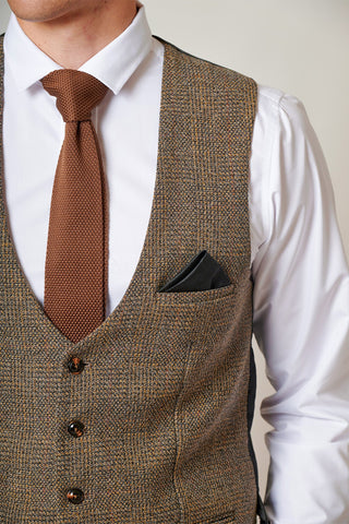 Marc Darcy Kris - Tan Tweed Three Piece Suit